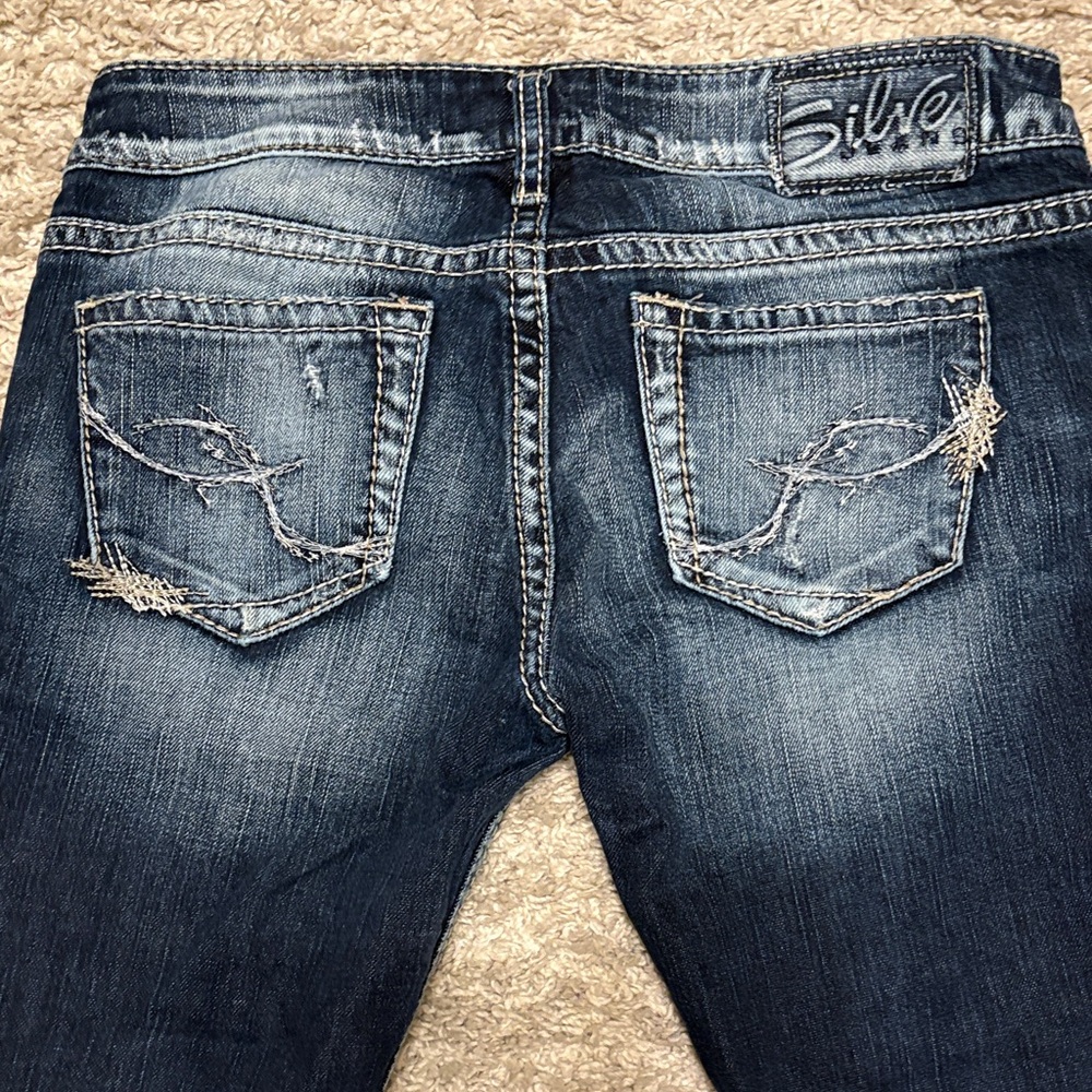Silver Jeans Tuesday Women’s Distressed Medium Wash Cropped Jeans Size 27